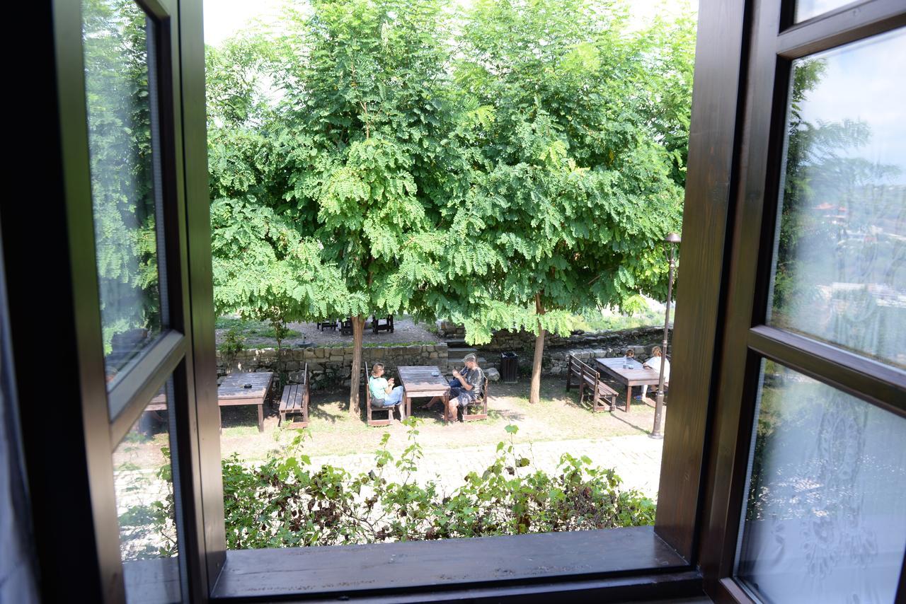 Guest House Iljesa Berat Eksteriør billede