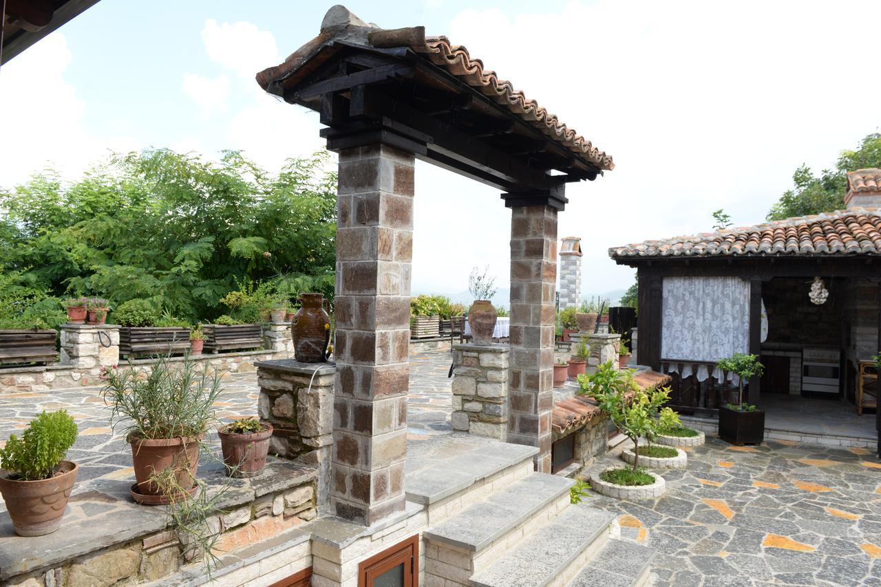 Guest House Iljesa Berat Eksteriør billede